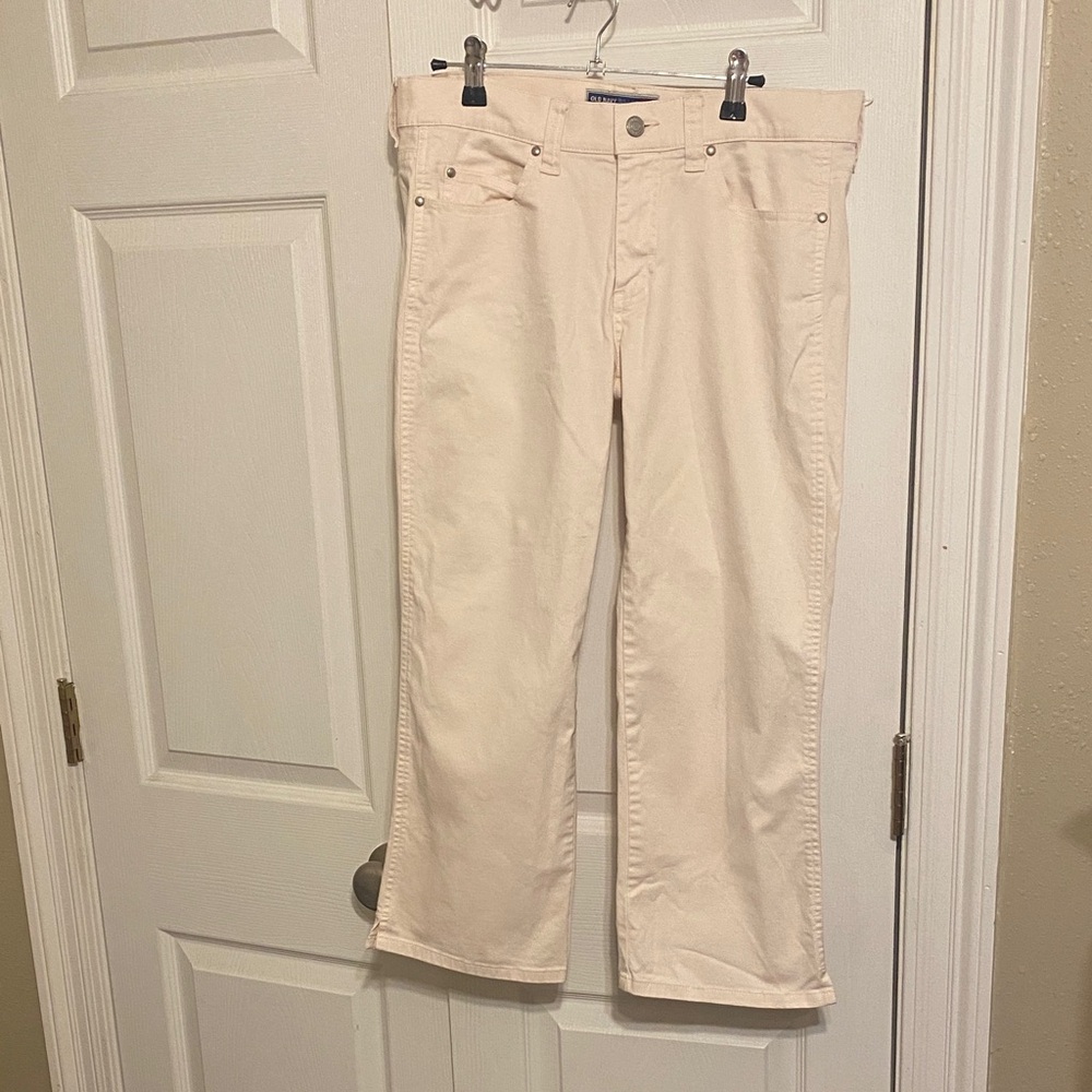 Old Navy Women's Cream Capris